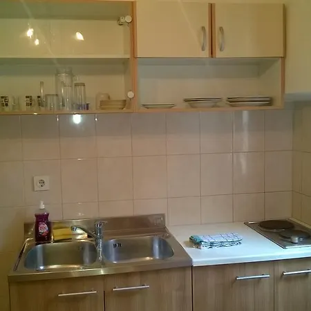 Apartment Eldi *